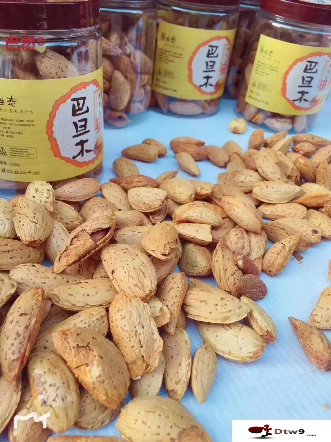 冬季擺地?cái)傎u(mài)食品干貨，年貨網(wǎng)紅零食貨源批發(fā)