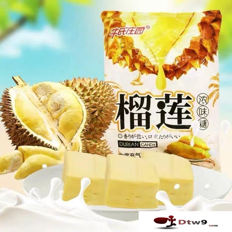 冬季擺地?cái)傎u(mài)食品干貨，年貨網(wǎng)紅零食貨源批發(fā)