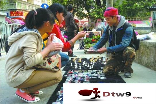 貨源介紹:地?cái)倳充N產(chǎn)品之飾品全方位解析 貨源介紹:地?cái)倳充N產(chǎn)品之飾品全方位解析