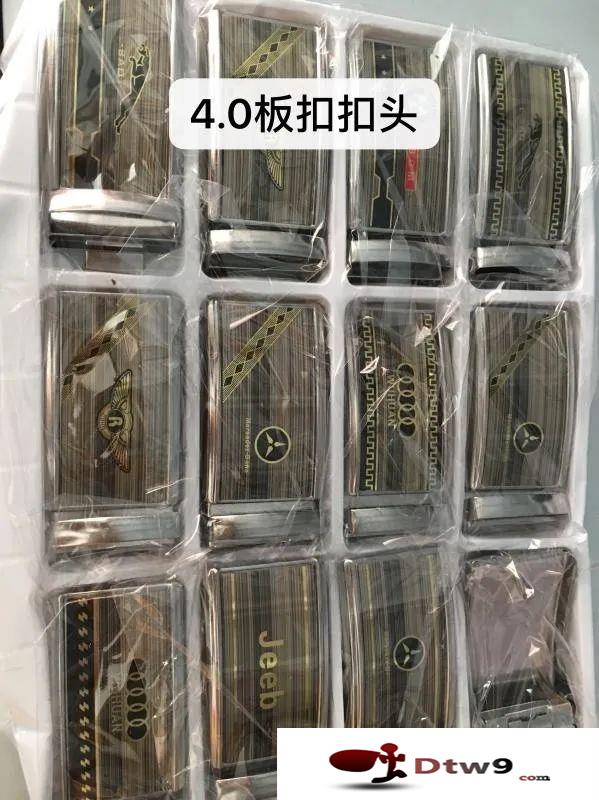 地攤熱賣皮帶手表批發(fā)，廠家直批地攤貨源皮帶手表